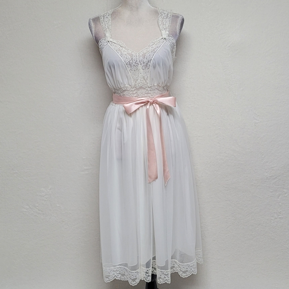 Lady Leonora Rare Vintage 40s White Chiffon Pink Satin Lace Peignoir Two-Piece - Picture 3 of 16